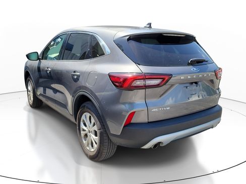 Used 2024 Ford Escape Active AWD/4WD image 4