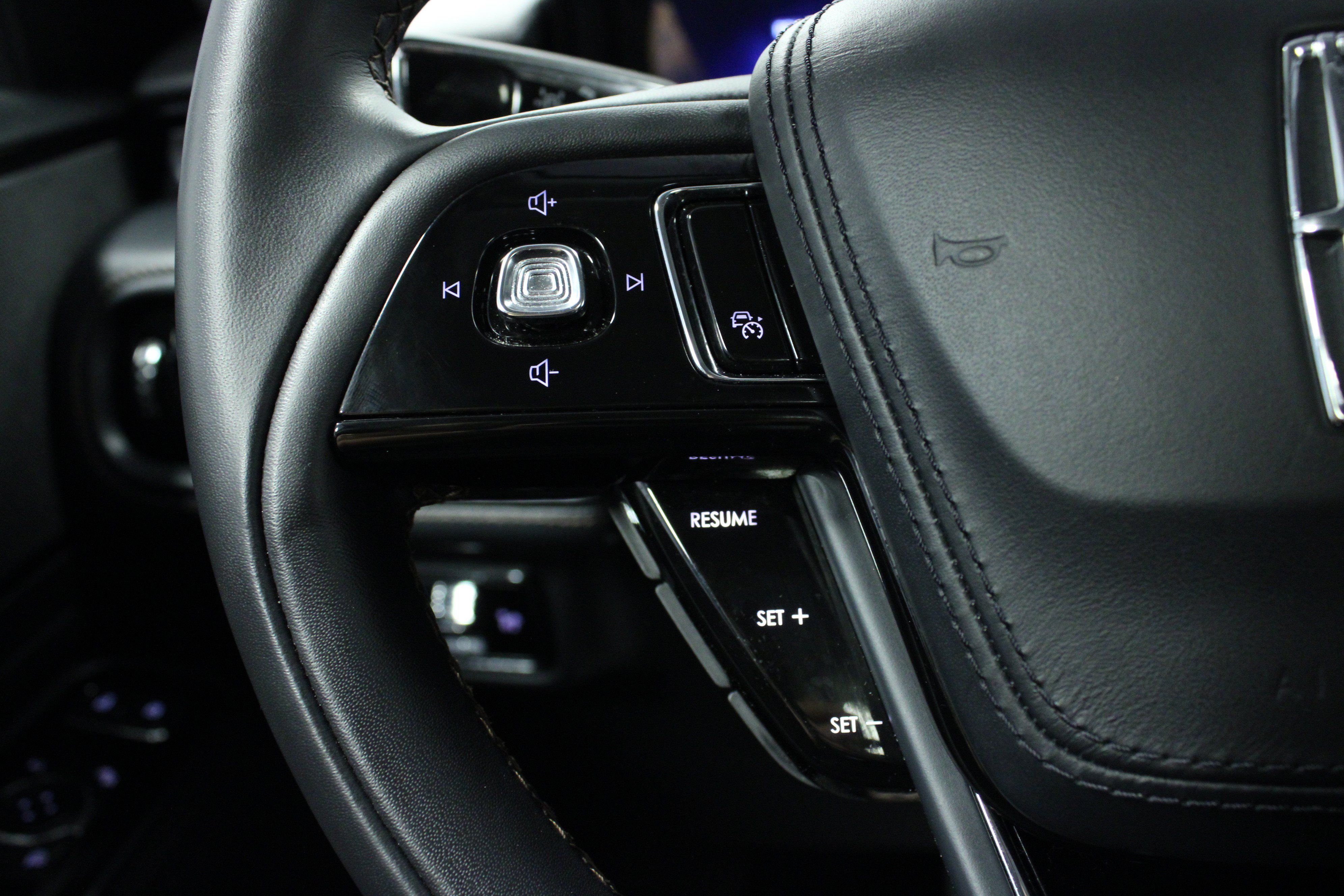 Used 2025 Lincoln Aviator AWD image 21