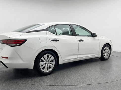 Used 2025 Nissan Sentra S FWD image 9