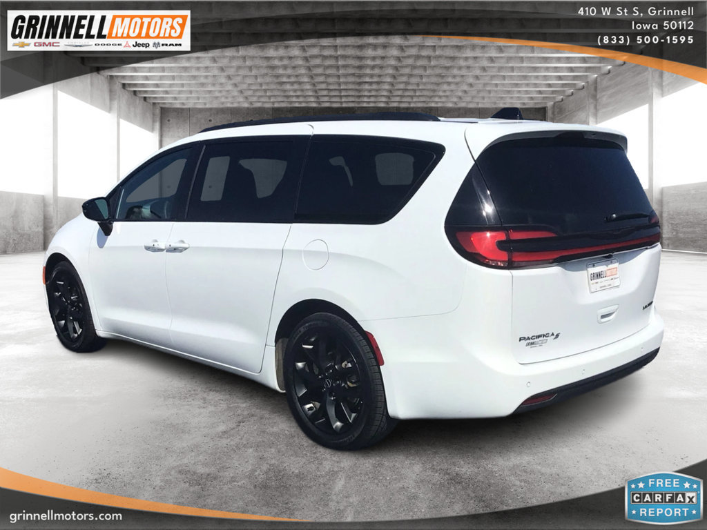 Used 2026 Chrysler Pacifica Limited w/ S Appearance Package FWD image 7