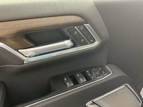 New 2026 Chevrolet Silverado 2500 High Country w/ High Country Premium Package AWD/4WD image 8