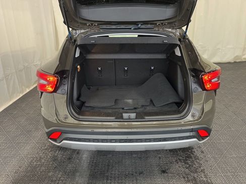 Used 2024 Chevrolet Trax LT image 23