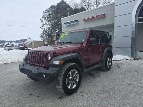 Used 2021 Jeep Wrangler Sport S image 8