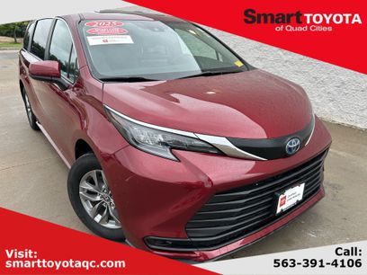 Certified 2025 Toyota Sienna LE w/ LE Plus Package