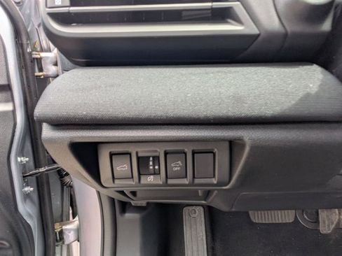 Used 2025 Subaru Outback Premium AWD/4WD image 19