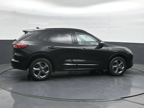 Used 2023 Ford Escape ST-Line w/ Tech Pack #1 AWD/4WD image 3