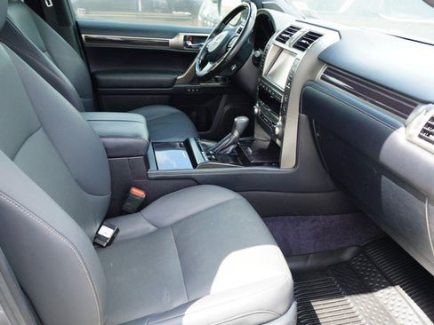 Used 2020 Lexus GX 460 Premium image 9
