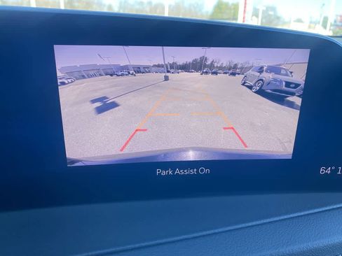 Used 2024 Cadillac XT4 Premium Luxury image 16