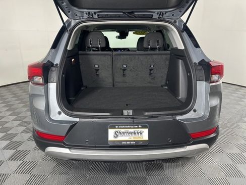 Used 2024 Chevrolet TrailBlazer LT w/ LT Cold Weather Package image 12