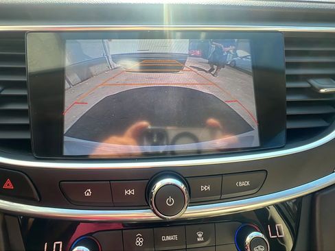 Used 2017 Buick LaCrosse Preferred image 21