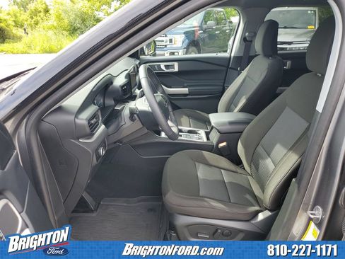 Certified 2024 Ford Explorer XLT AWD/4WD image 10