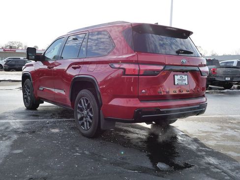 Used 2024 Toyota Sequoia Platinum image 29