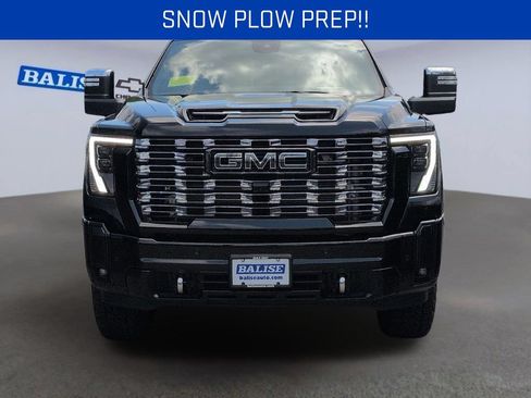 Certified 2025 GMC Sierra 3500 Denali Ultimate AWD/4WD image 9