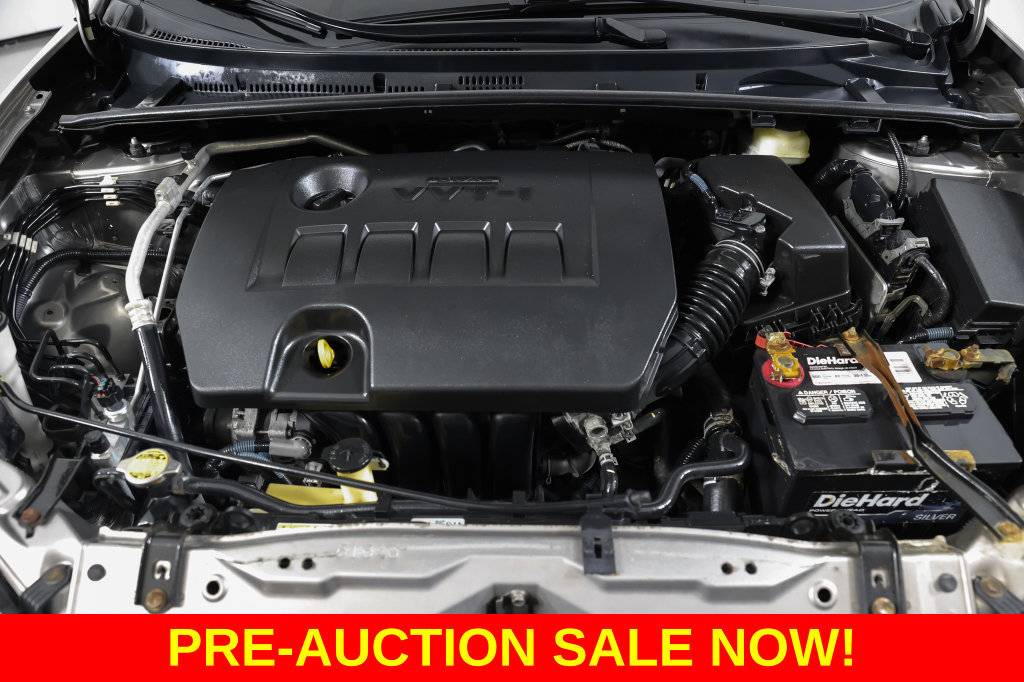 Used 2015 Toyota Corolla LE FWD image 34