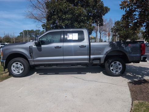 Used 2025 Ford F250 XLT w/ FX4 Off-Road Package image 7