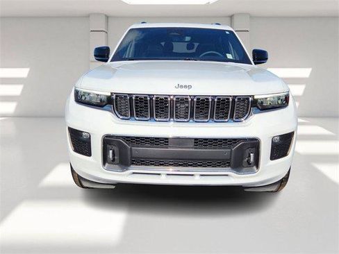 Used 2023 Jeep Grand Cherokee L Overland w/ Trailer Tow Group (B) image 8