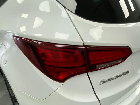 Used 2017 Hyundai Santa Fe Sport w/ 2.0T Ultimate Tech Package 05 AWD/4WD image 13