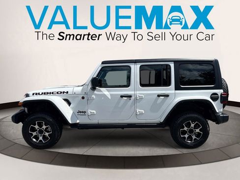 Used 2022 Jeep Wrangler Unlimited Rubicon w/ LED Lighting Group AWD/4WD image 7
