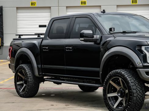 Used 2019 Ford F150 Raptor w/ Equipment Group 802A Luxury AWD/4WD image 25