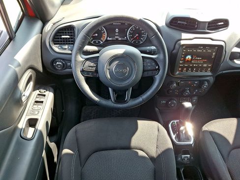 Used 2022 Jeep Renegade Altitude w/ Convenience Group AWD/4WD image 21