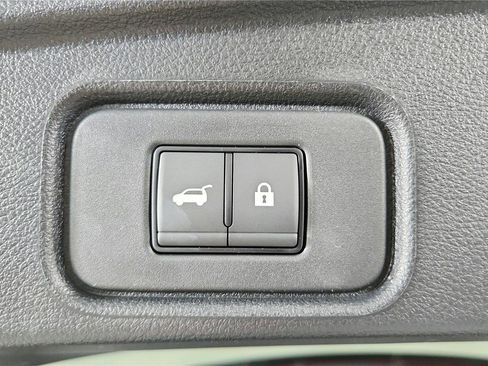 Certified 2024 Nissan Pathfinder Platinum w/ Lighting Package (N93) AWD/4WD image 19