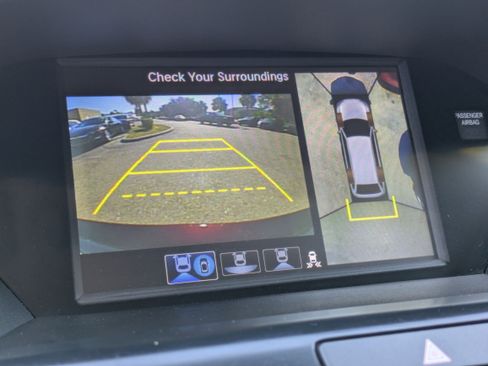 Used 2017 Acura MDX FWD w/ Advance Package image 33