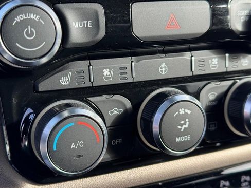 Used 2022 RAM 1500 Laramie image 23