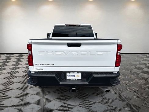 Used 2024 Chevrolet Silverado 3500 W/T image 4