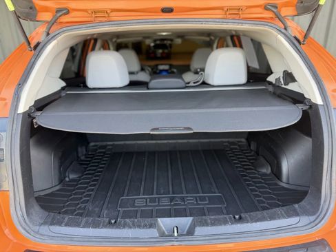Used 2019 Subaru Crosstrek 2.0i Limited w/ Moonroof Package w/Navigation AWD/4WD image 16