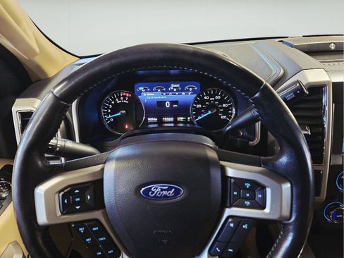 Used 2020 Ford F250 Lariat w/ Lariat Ultimate Package AWD/4WD image 28