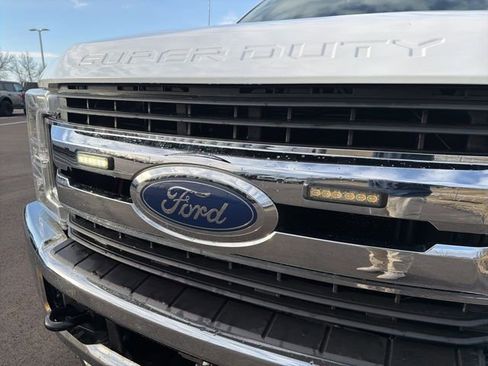 Used 2019 Ford F250 XL w/ STX Appearance Package image 14