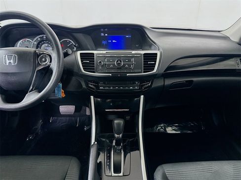 Used 2017 Honda Accord LX image 18