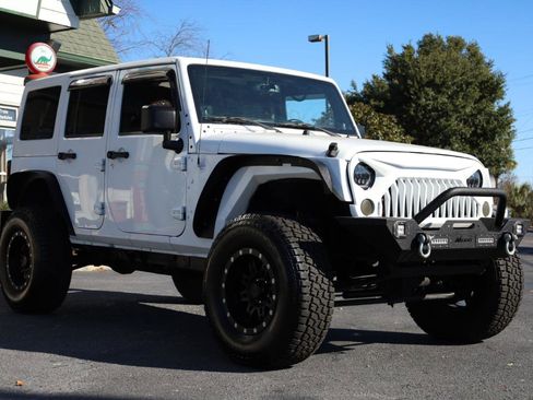 Used 2013 Jeep Wrangler Unlimited Sahara w/ Dual Top Group image 7