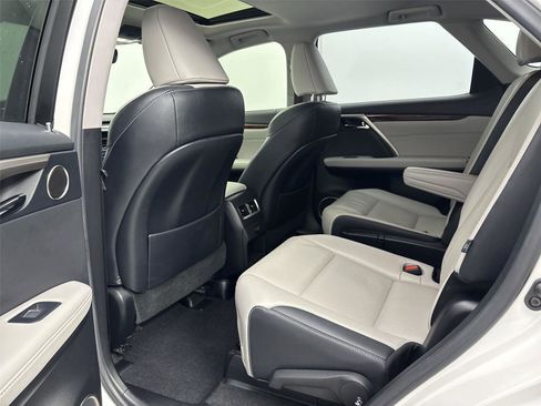 Used 2019 Lexus RX 450hL Premium image 29