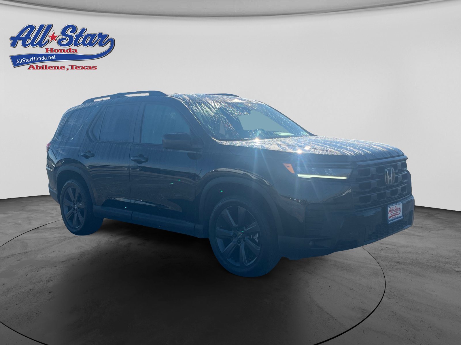 New 2026 Honda Pilot Sport image 3