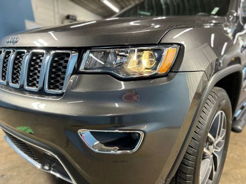 Used 2018 Jeep Grand Cherokee Limited w/ Trailer Tow Group IV image 6
