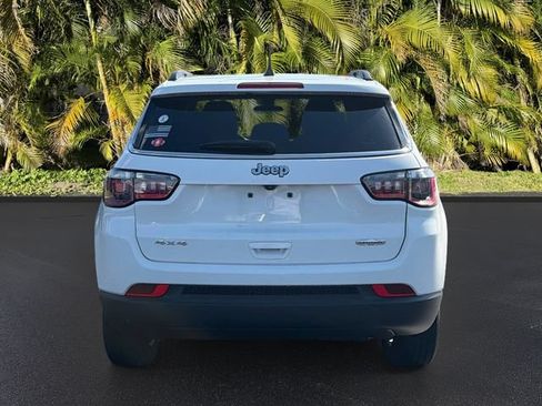 Used 2024 Jeep Compass Latitude AWD/4WD image 7