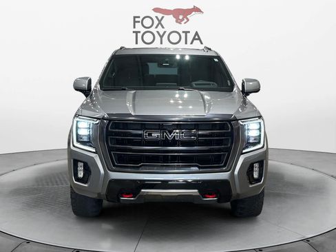 Used 2023 GMC Yukon AT4 w/ AT4 Premium Package AWD/4WD image 9