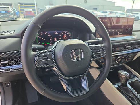 Used 2024 Honda Accord EX-L image 17