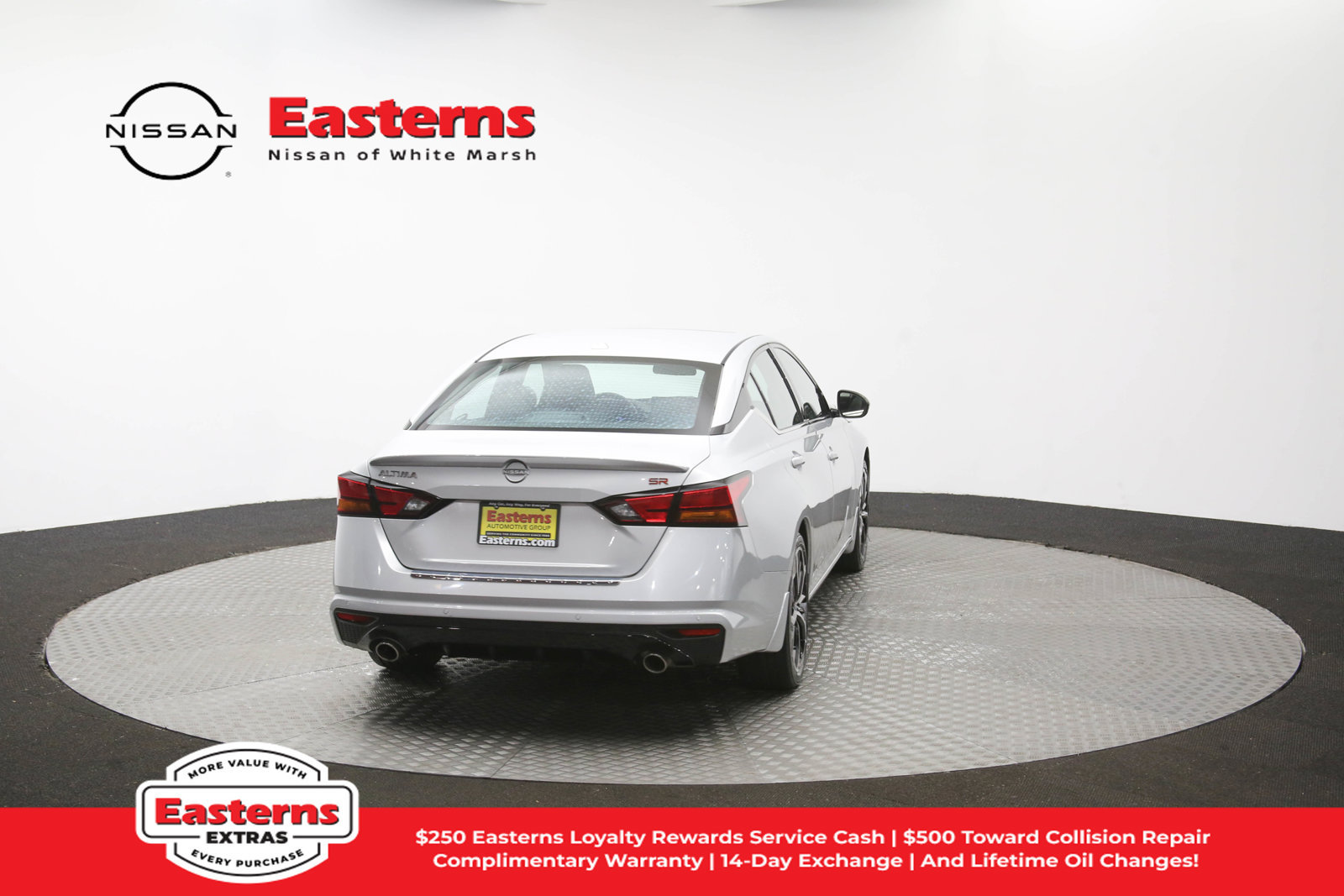 Used 2023 Nissan Altima 2.5 SR w/ SR Premium Package FWD image 39