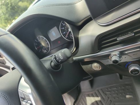 Used 2022 Kia Telluride LX FWD image 24