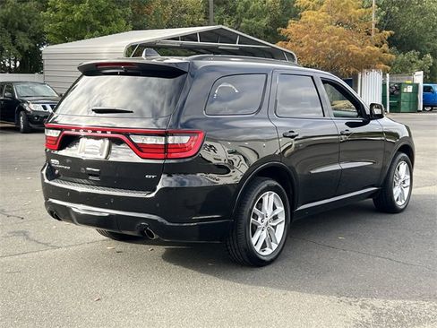 Used 2024 Dodge Durango GT image 13