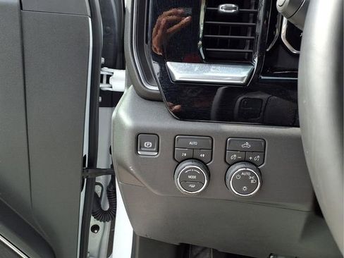 Used 2026 Chevrolet Silverado 1500 LT AWD/4WD image 12