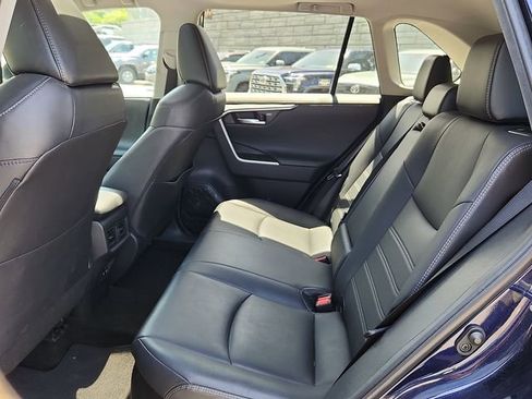 Used 2019 Toyota RAV4 Limited w/ Carpet Mat Package AWD/4WD image 10