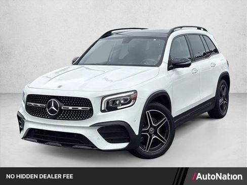 Used 2021 Mercedes-Benz GLB 250 4MATIC image 1