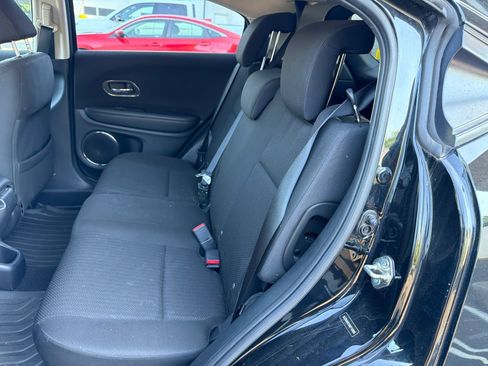 Used 2017 Honda HR-V EX image 8