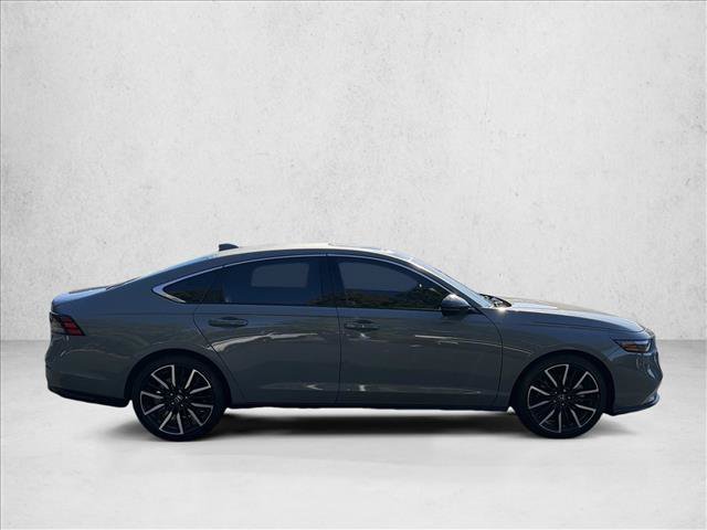 Used 2024 Honda Accord Touring image 4