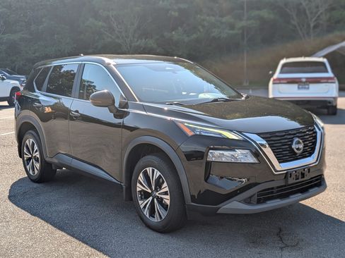 Used 2023 Nissan Rogue SV FWD image 11