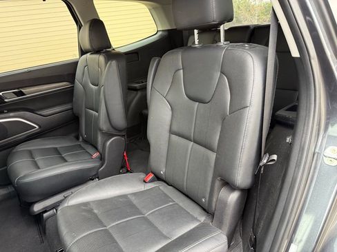 Used 2022 Kia Telluride EX w/ EX Premium Package image 10