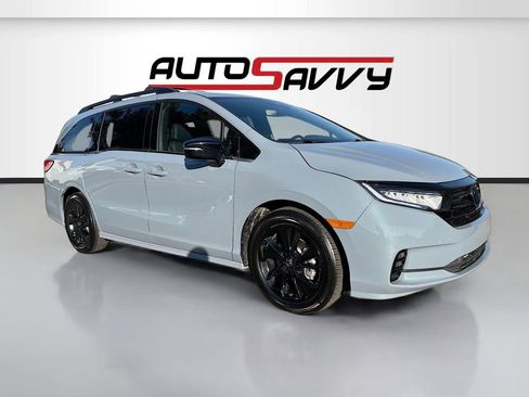 Used 2024 Honda Odyssey Sport image 1